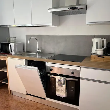 Alpi & Relax - Zona Ospedale - Centro Citta Apartment