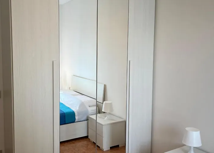 Alpi & Relax - Zona Ospedale - Centro Citta Apartament